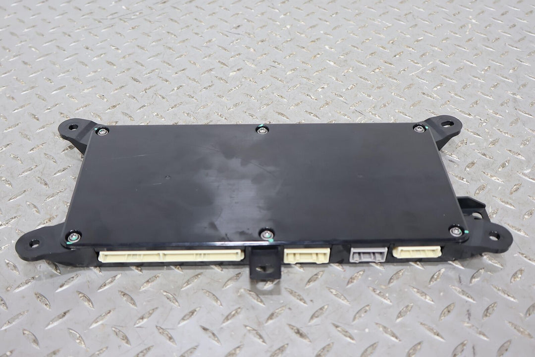 16-20 Tesla Model X Rear Chassis Body Control Module OEM ( 1043900-10-D )