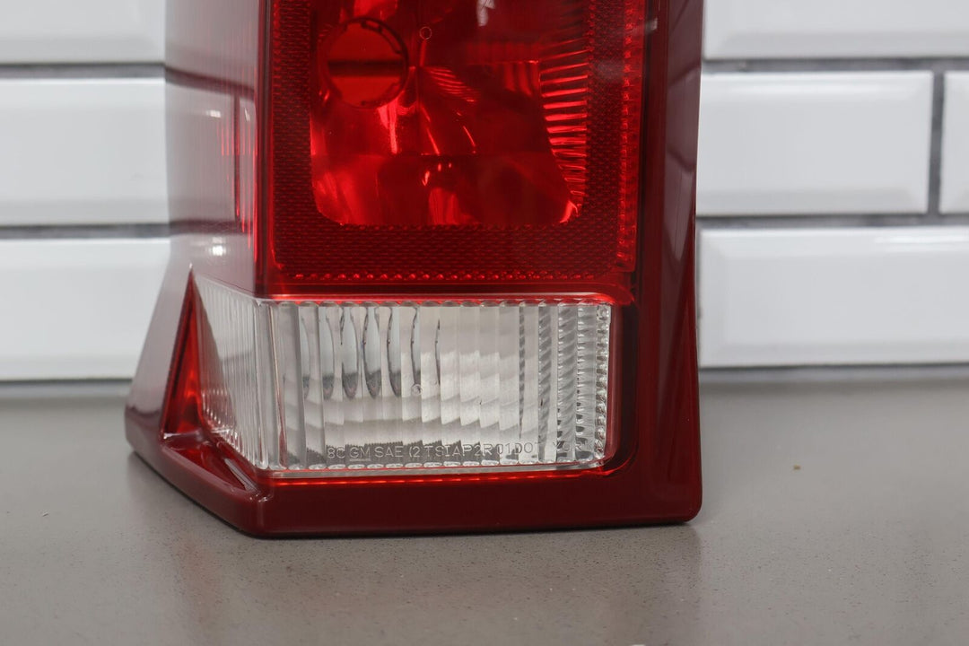 02-06 Cadillac Escalade Short WB Rear Left LH Tail Light Lamp (Tested) OEM