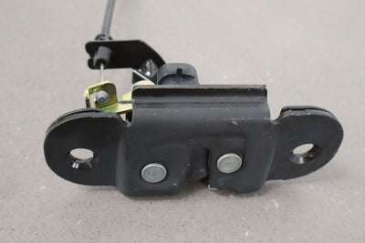 03-09 Hummer H2 Pair of LH & RH Hatch Latches Includes Cables Tested