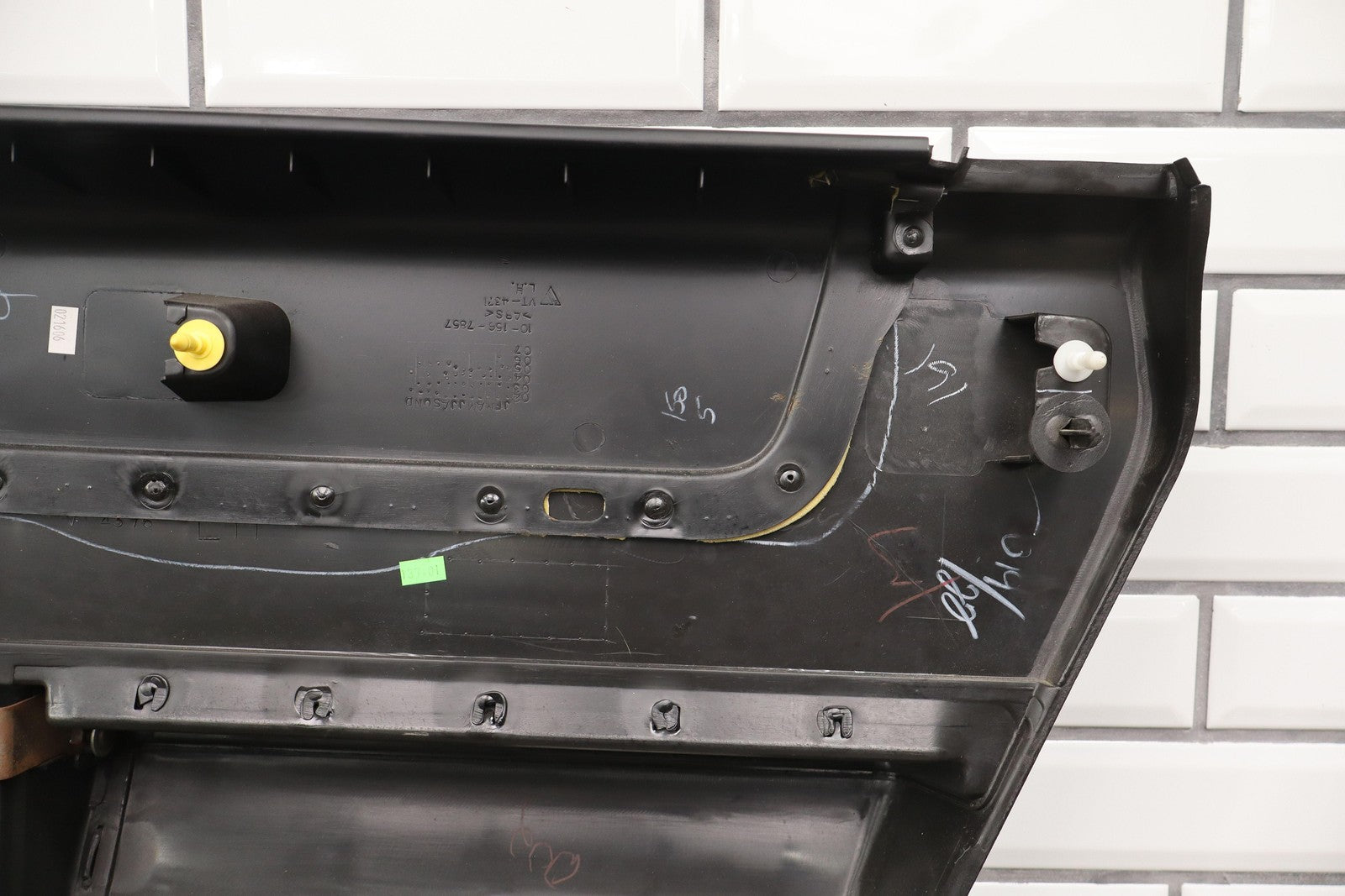 防犯登録解除済み 28インチ　HUMMER　18段切り替 2005-2007 Hummer H2 Left Driver Rear Door Trim Panel Ebony W