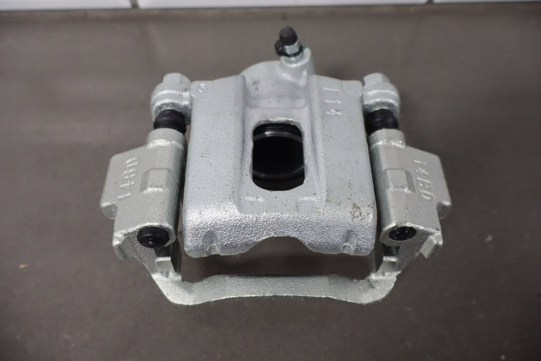 47330485