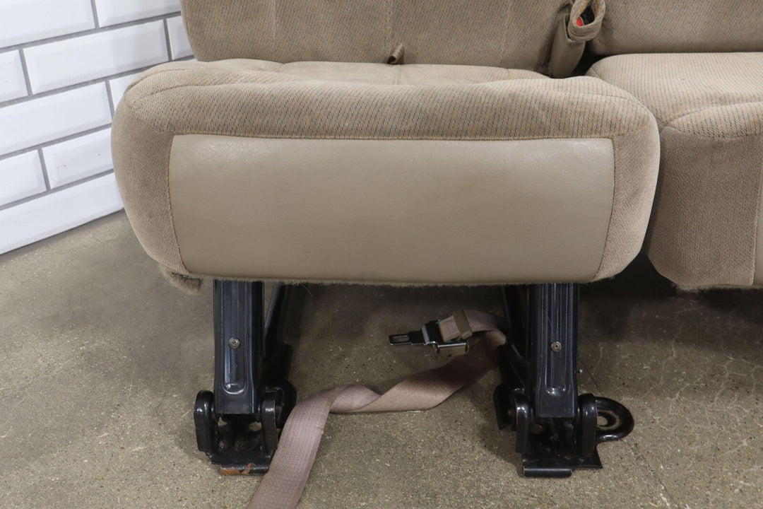 99-02 Sierra Silverado Crew Cab 2500/3500 Cloth 2nd Row Seat (Neutral 52D)