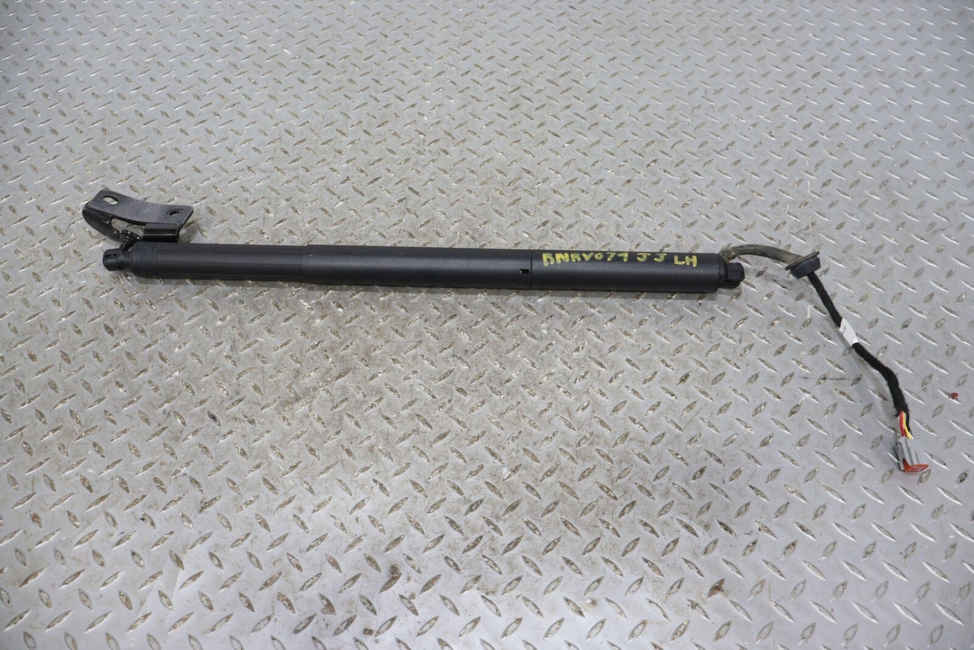 22-24 Rivian RS1 OEM LH&RH Pair Rear Hatch Support Struts (Tested)