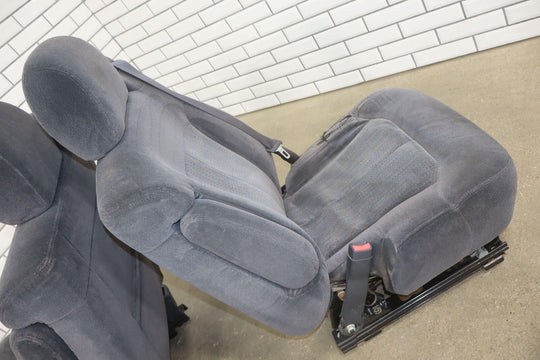 99-02 Chevy/GMC Silverado Sierra Clotch Bucket Front Seat Set (Graphite 12D)