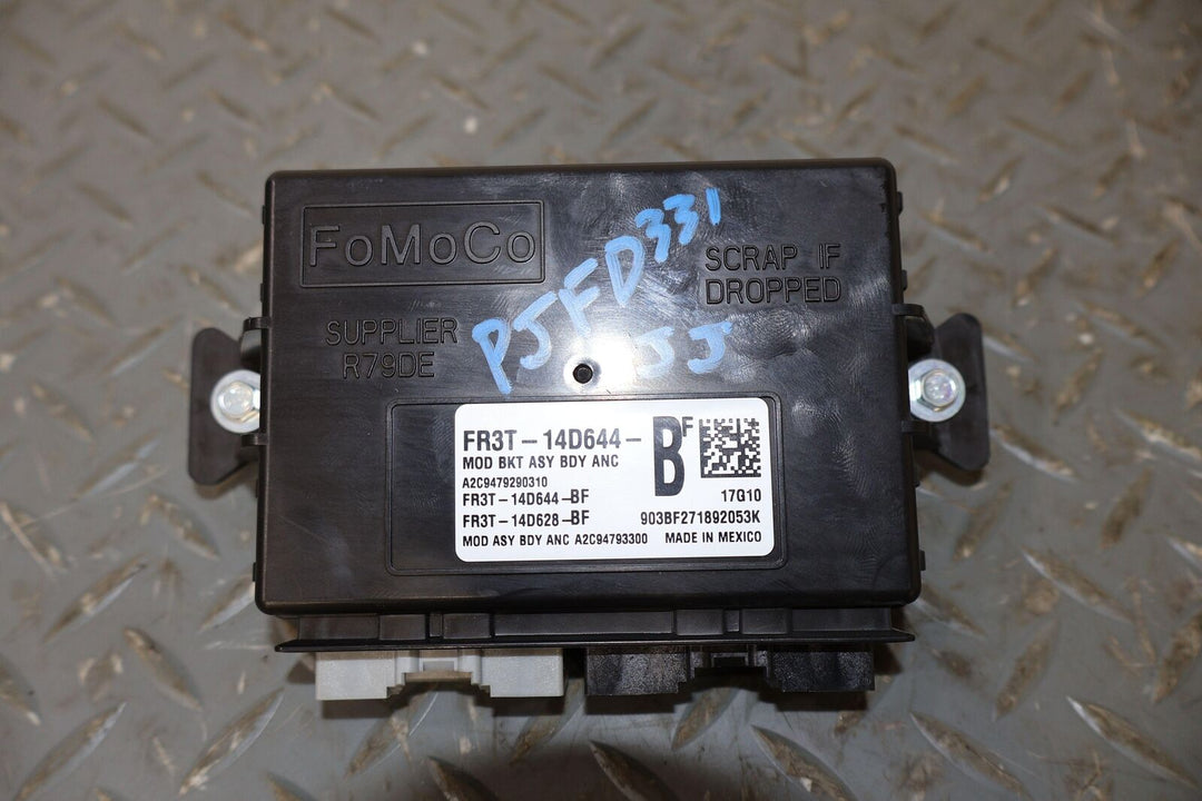 15-22 Ford Mustang GT Lighting Control Module OEM (FR3T-14D644-BF)