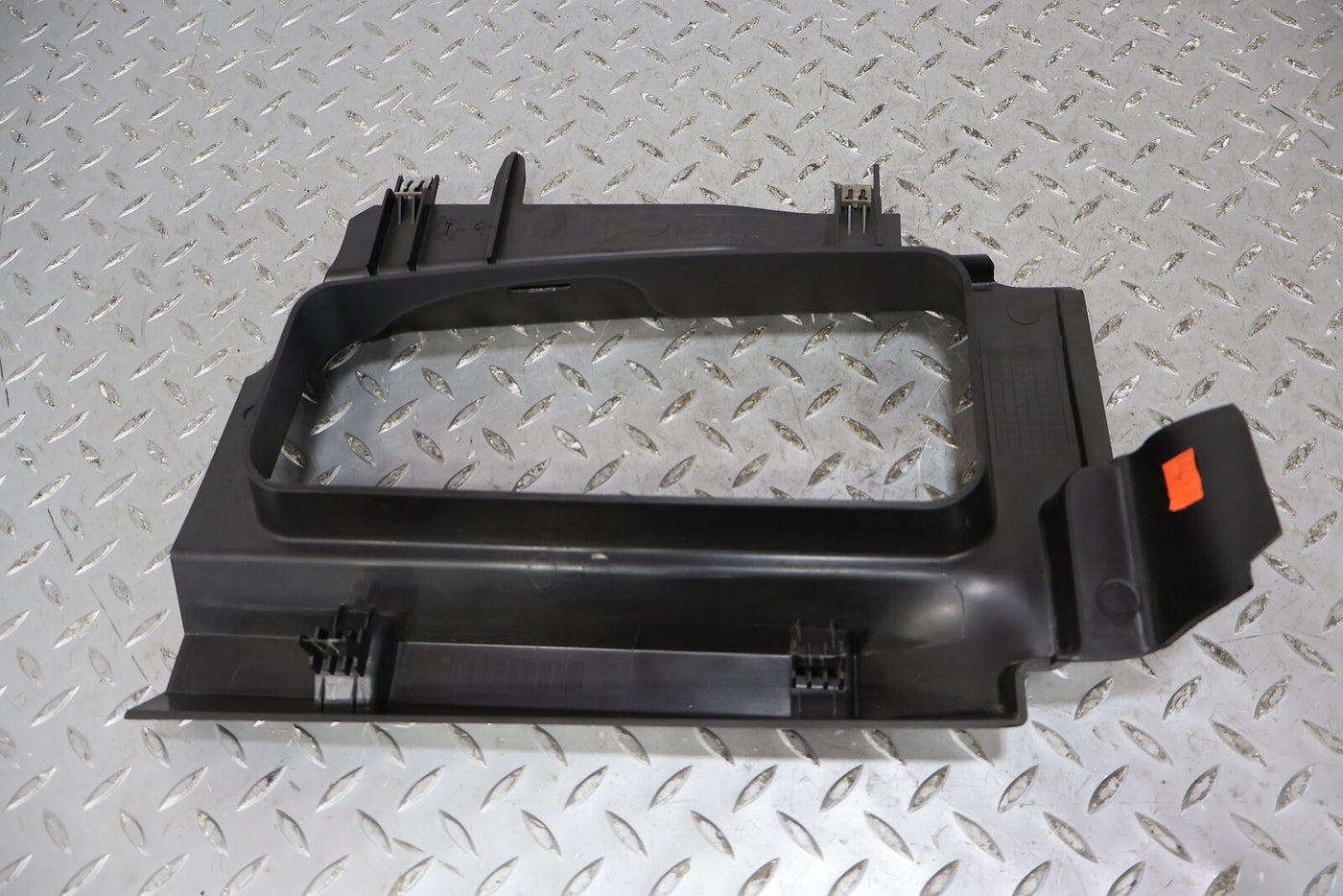 05-09 Hummer H2 SUT Rear Right RH Mini Window Moulding (Moulding ONLY) Black