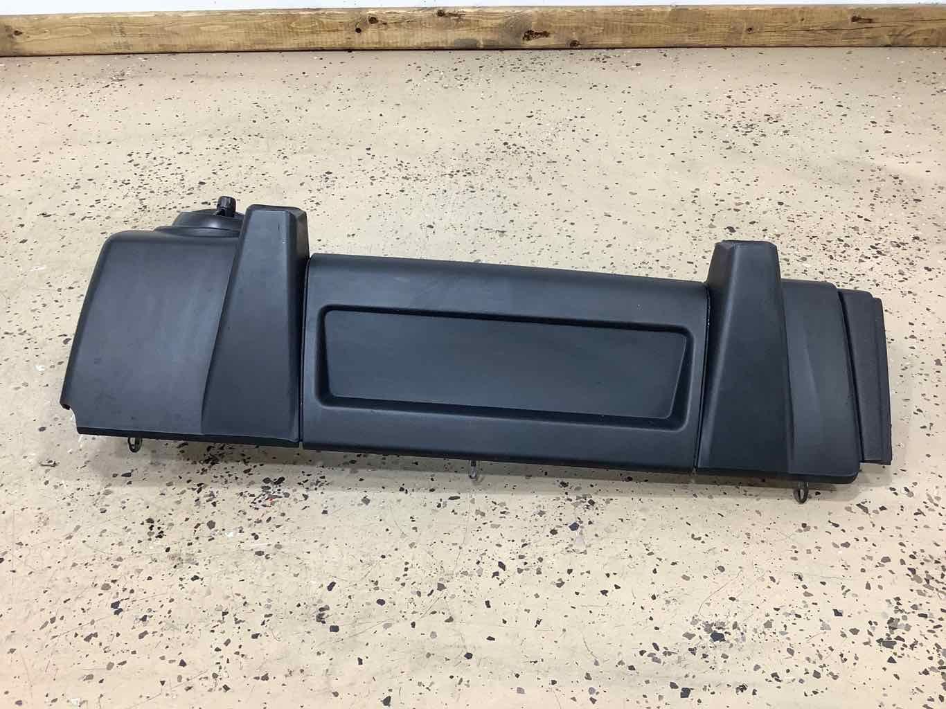 03-07 Hummer H2 Passenger Right Dashboard Air Vent (Ebony 48i)