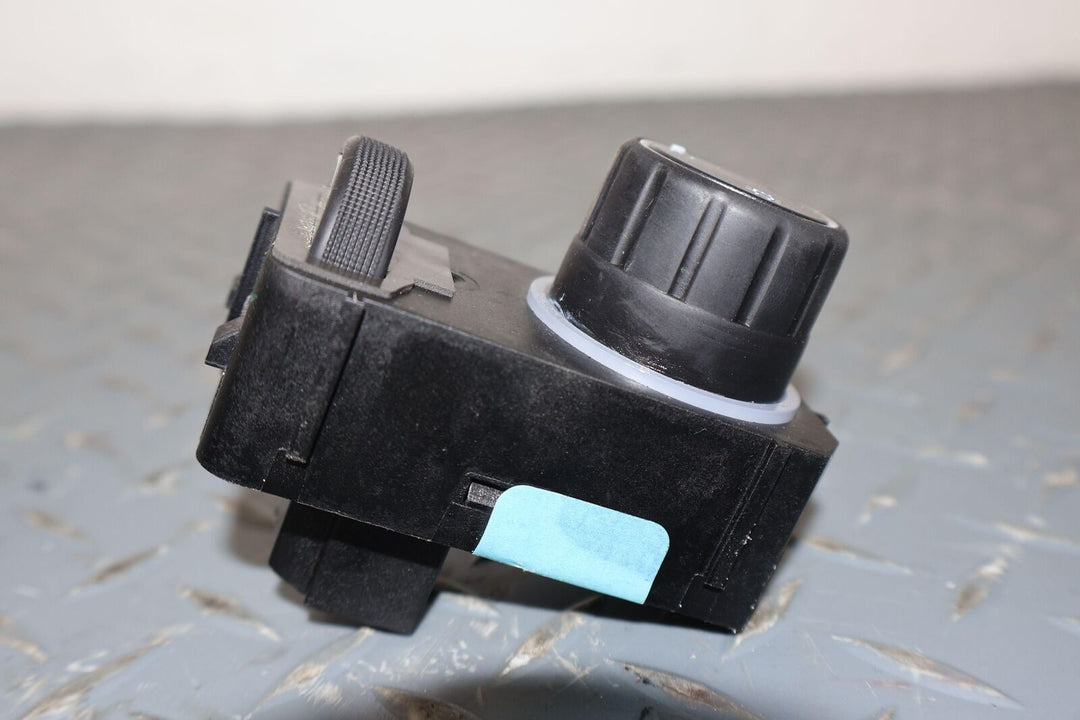 14-19 GMC Sierra Silverado Dash Mounted Headlight Switch (No Bezel/Fogs) Tested