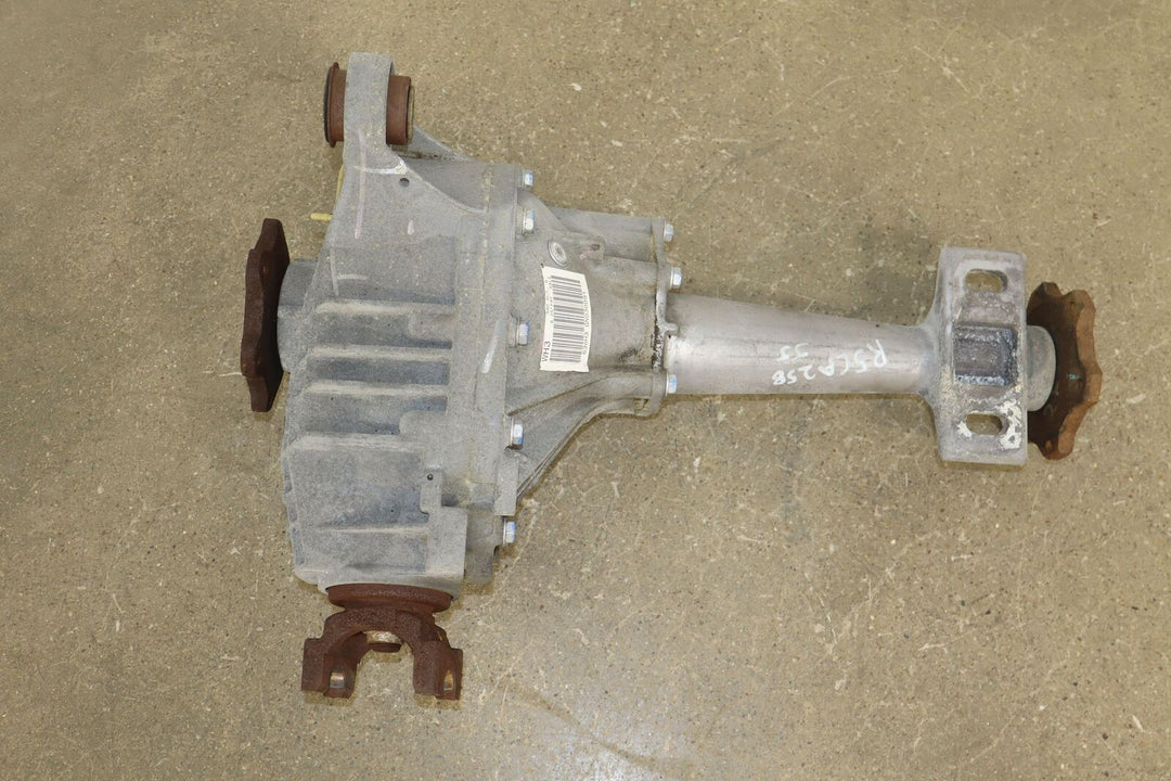 02-06 Cadillac Escalade / Yukon Denali Front Differential Carrier (3.73 GT4)