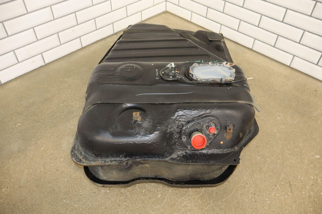 91-98 Toyota Land Cruiser 96-98 LX450 25 Gallon OEM Gasoline Fuel Tank