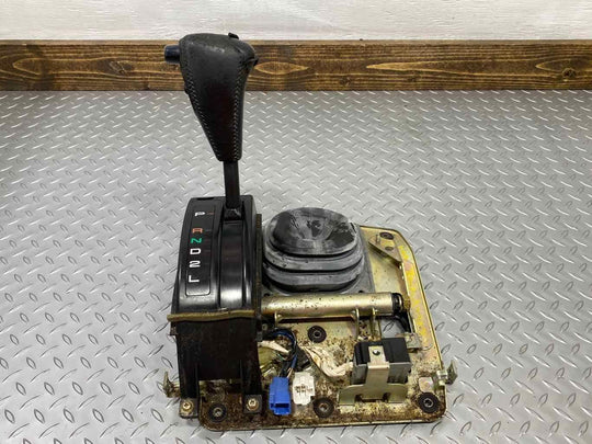 95-98 Toyota Land Cruiser Automatic Floor Shifter W/Knob & Bezel (Tested)