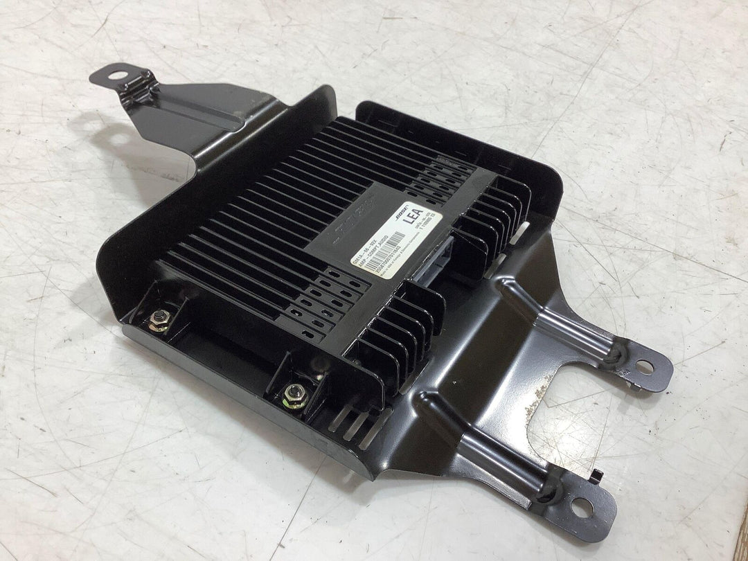 03-08 Mazda 6 OEM Bose Radio Amplifier (GM1A-66-92X) Tested