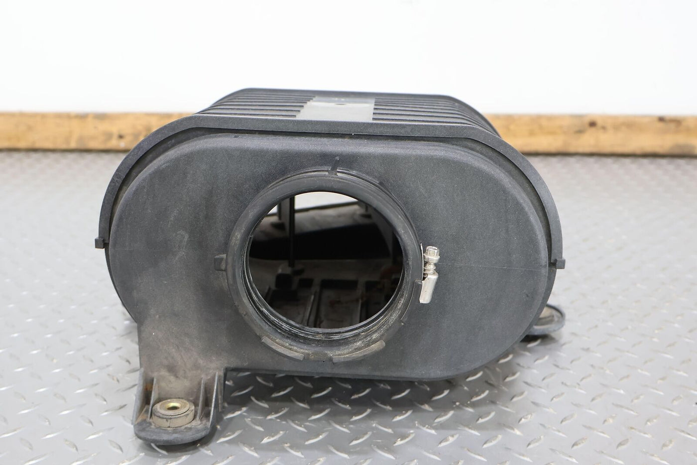 03-07 Hummer H2 Air Cleaner Box (Box Only) No Intake Tube