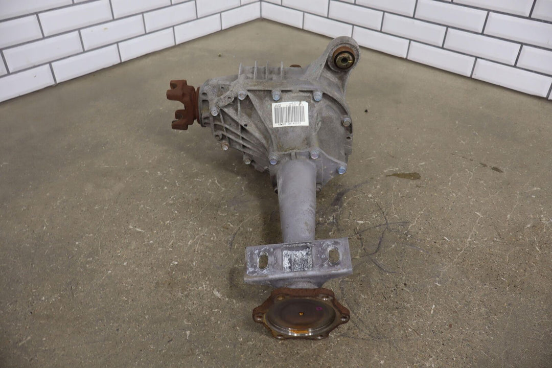 02-06 Cadillac Escalade / Yukon Denali Front Differential Carrier (3.73 GT4)