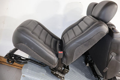 03-07 Hummer H2 2nd / Rear Row Leather Seat Ebony (48I) SUV Only See Notes