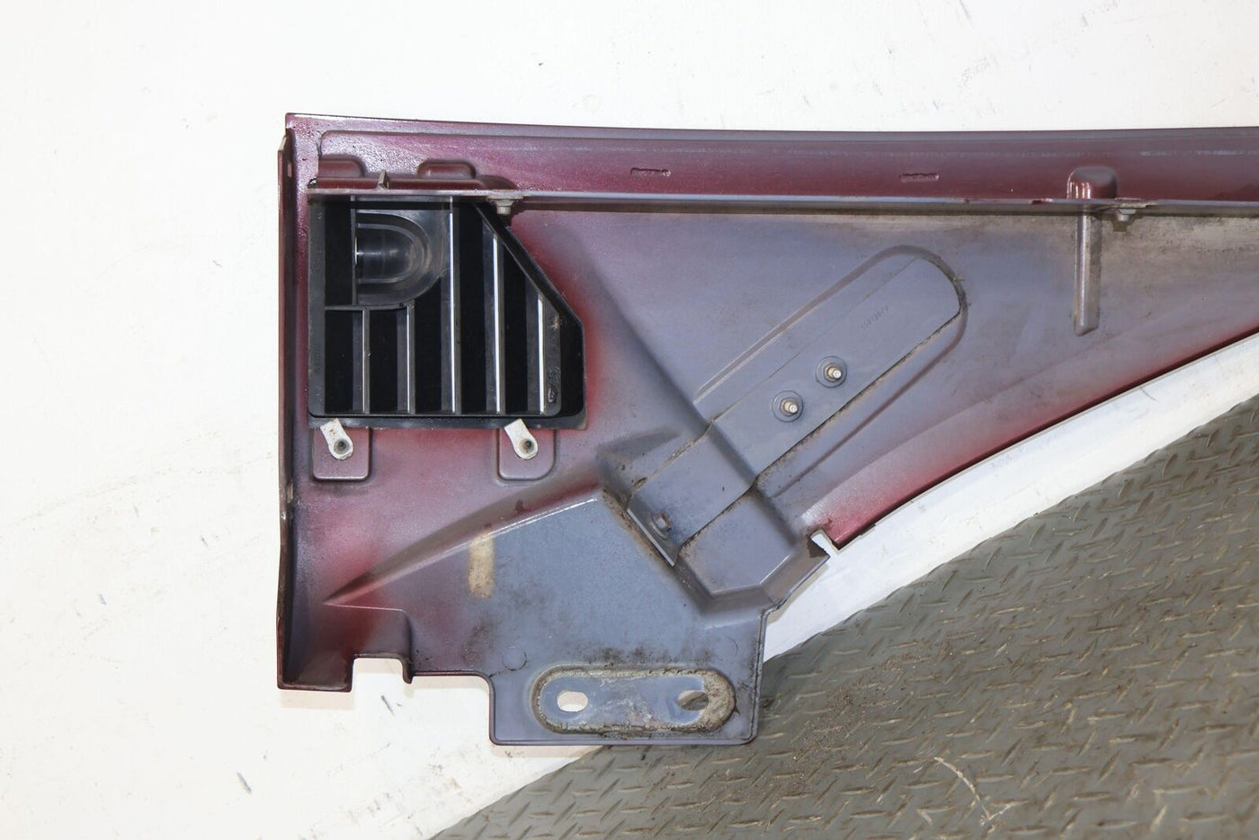 03-09 Hummer H2 OEM Front Right Passenger Fender (Twilight Maroon 49U) See Notes