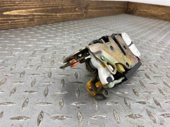 00-04 Chevy C5 Corvette Passenger Right RH Door Lock Latch (Tested)