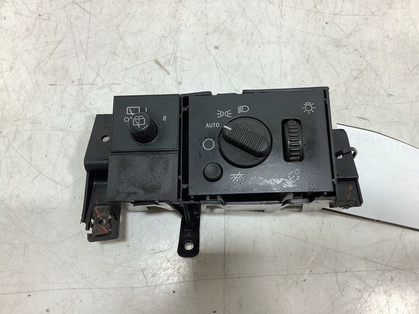 03-07 Hummer H2 OEM Headlight Switch OEM (No Bezel)