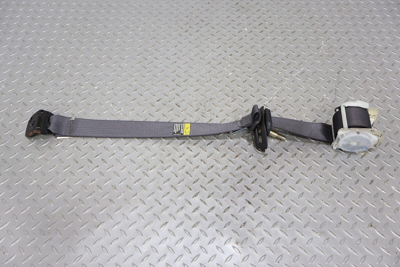 03-07 Hummer H2 Right RH Passenger Rear Seat Belt Retractor (Ebony 48i) Tested