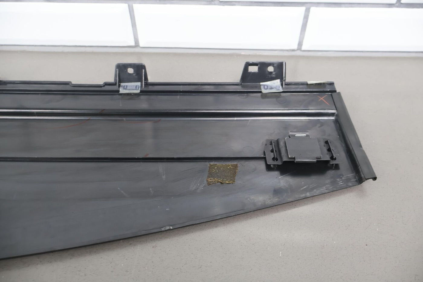 03-07 Hummer H2 OEM Upper Dash Cover Pad (Ebony 482) See Description