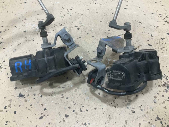 90-02 Mercedes Benz 300SL R129 Pair of Headlight Wiper Motors (See Notes)