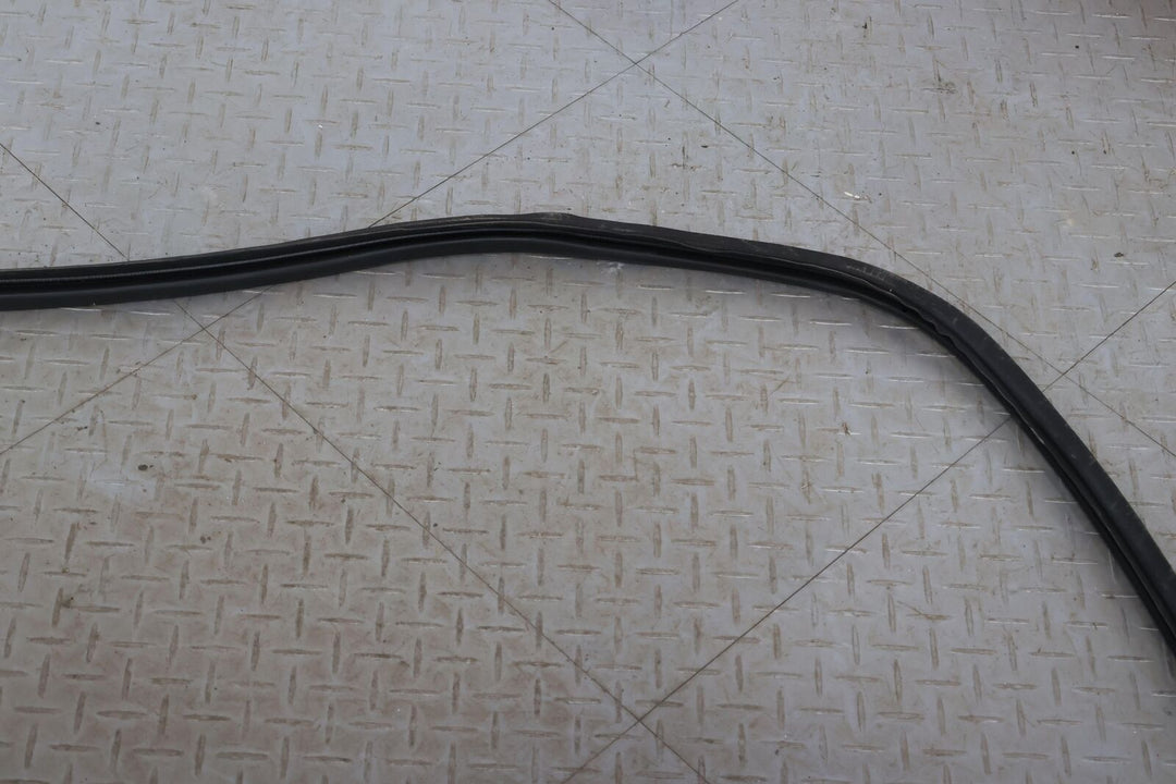 93-97 Chevy Camaro Coupe Trunk Hatch Weather Stripping Gasket Seal