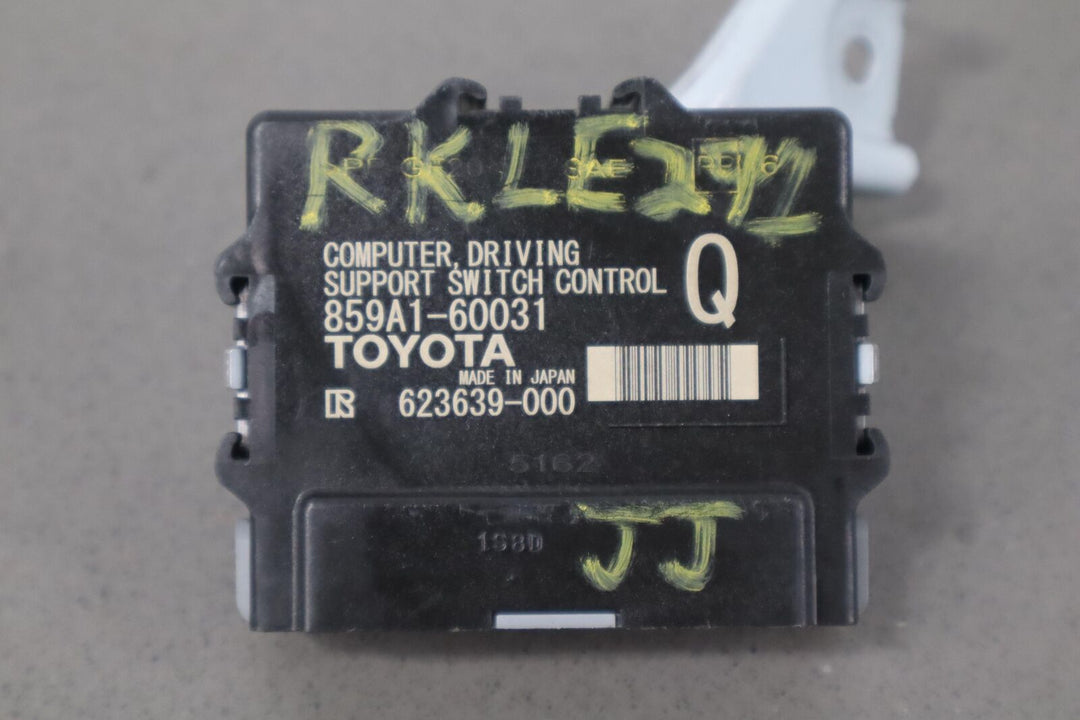 10-19 Lexus GX460 Driving Support Switch Control Module (859A1-60010) OEM