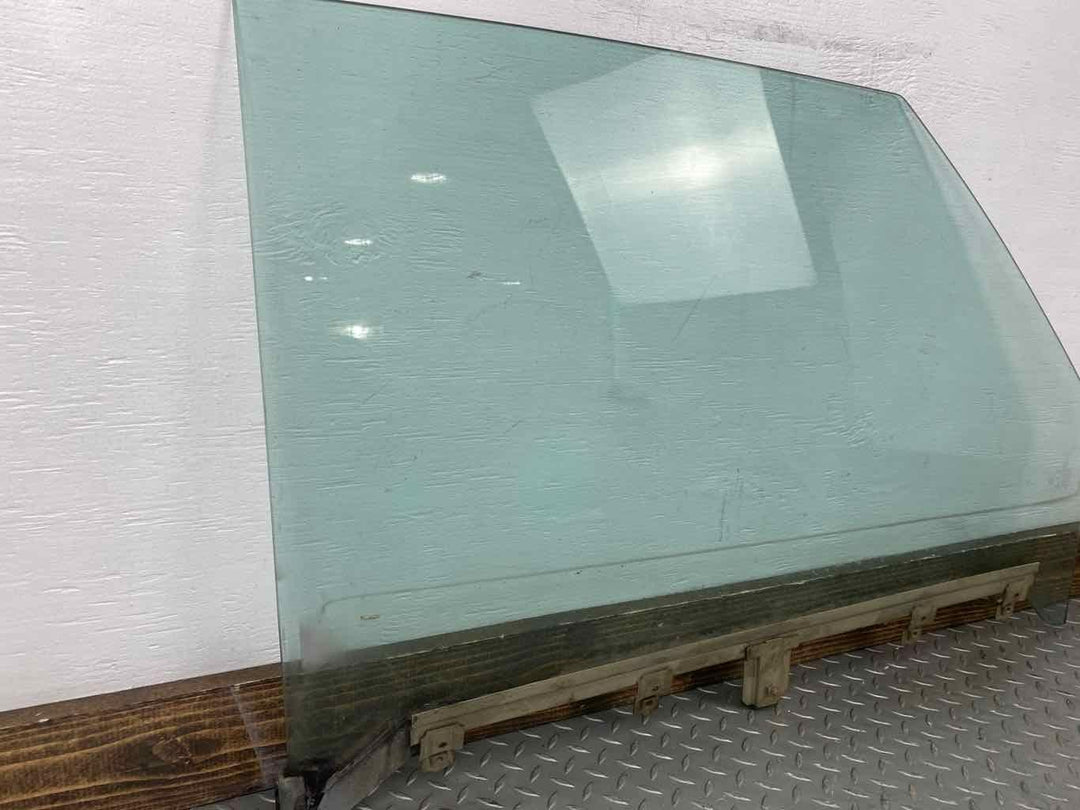 72-80 Mercedes 450SLC C107 R107 Right RH Passenger Window Glass (Glass Only)