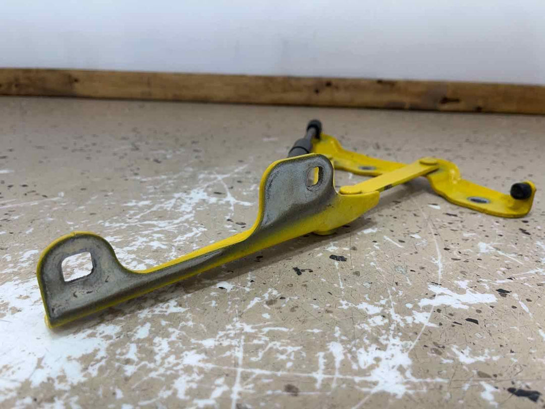 10-15 Chevy Camaro Pair LH & RH Decklid/Trunk Hinges Coupe (Yellow GCO)