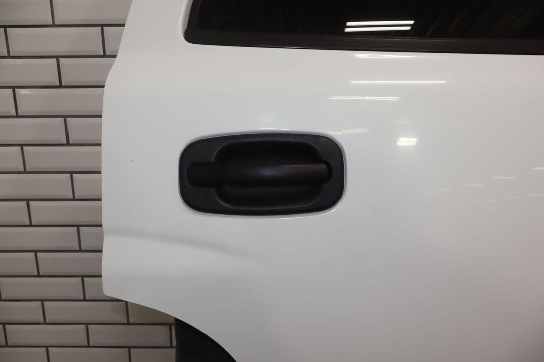 00-06 Chevy Tahoe / Yukon Right Rear Door (Summit White 50U) See Photos