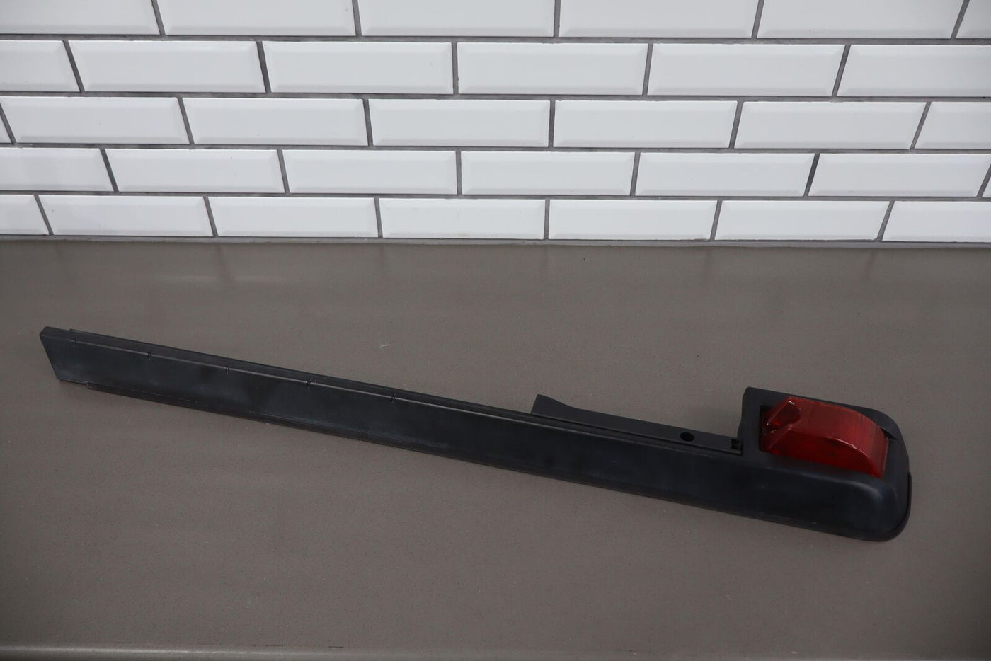 03-09 Hummer H2 SUV Rear Left LH Roof Moulding (W/ Red Marker) Textured Black