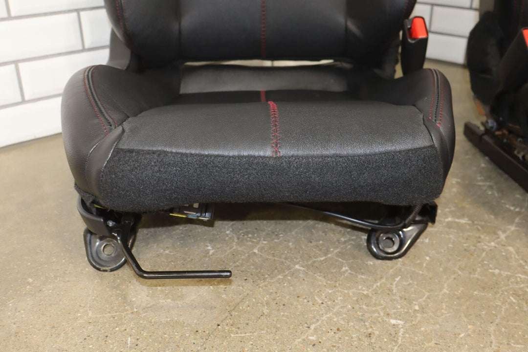 2016-2019 Mazda Miata ND Pair LH&RH Leather OEM Seats (Black/Red Stitch) Damages