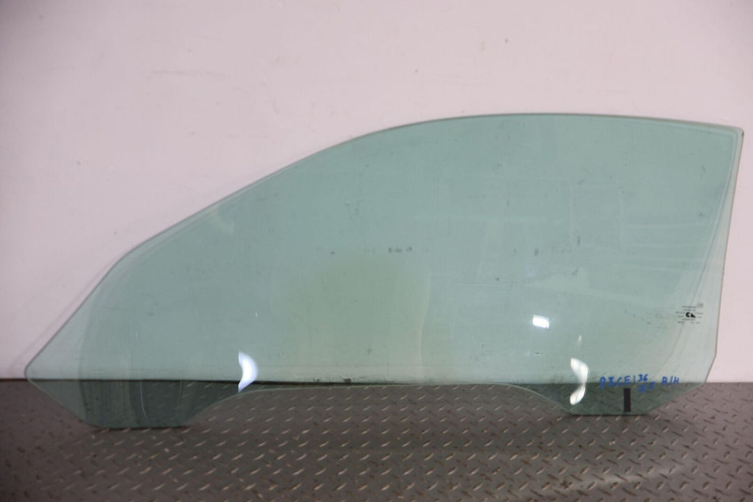 97-04 Chevy Corvette C5 Right RH Passenger Door Window Glass (Glass Only)