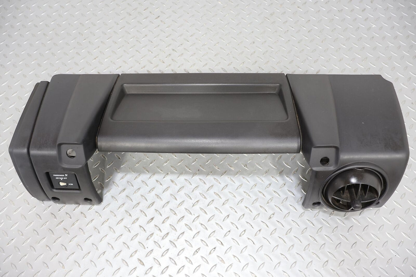 03-07 Hummer H2 Right RH Dash A/C Air Conditioning Vent (Ebony 19i) See Notes