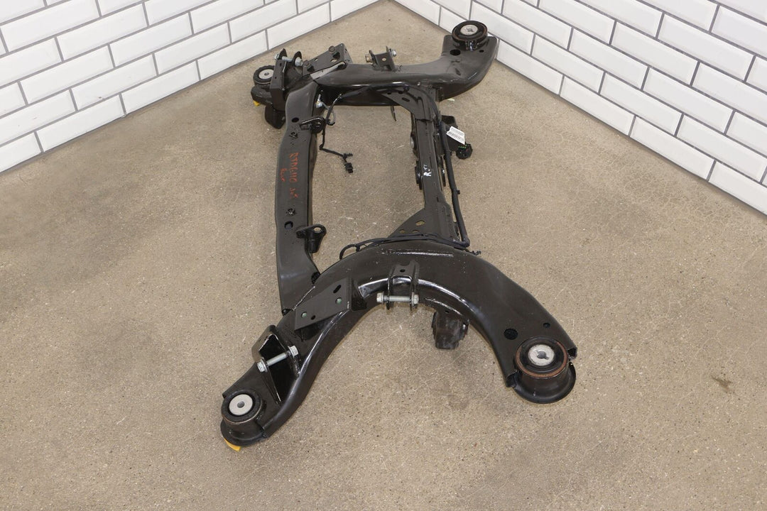 17-23 Dodge Challenger R/T Scat Pack Rear 6.4L Undercarriage Crossmember (28K)