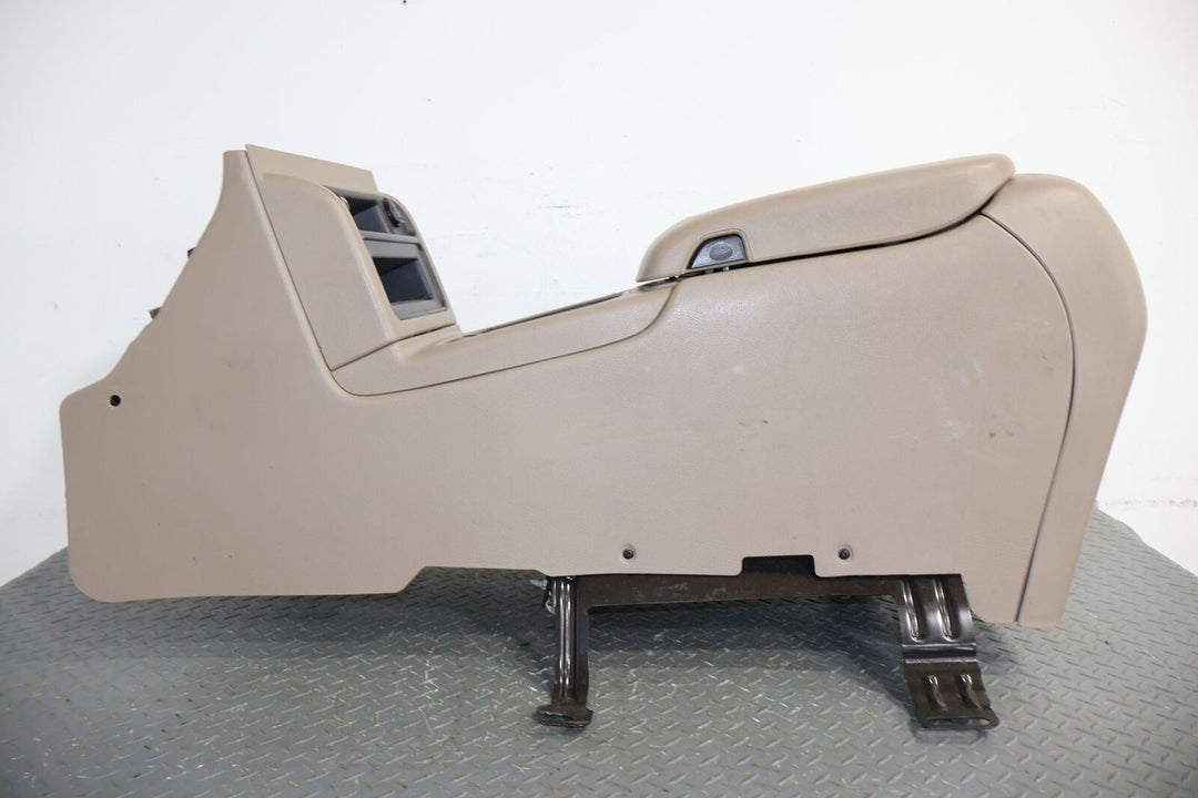 03-06 Yukon/Suburban/Silverado Center Floor Console (Neutral 522) W/ Lid