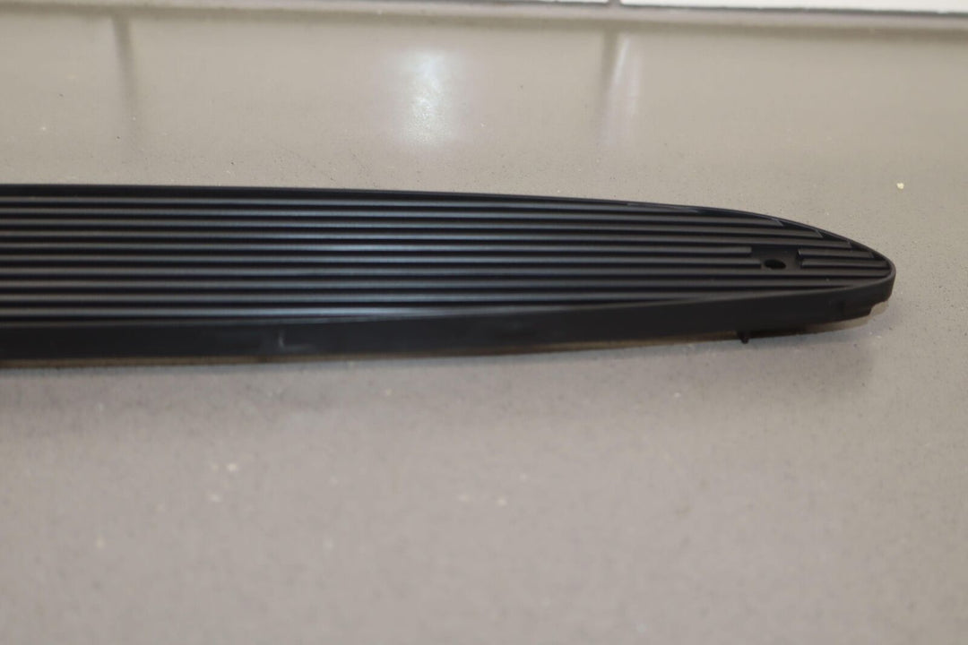 97-04 Chevy Corvette C5 Center Dash Defrost Vent OEM (Black)