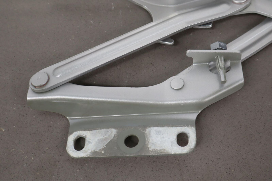 03-06 Chevy SSR Pair of LH & RH Front Hood Hinges OEM Ricochet Silver (67U)