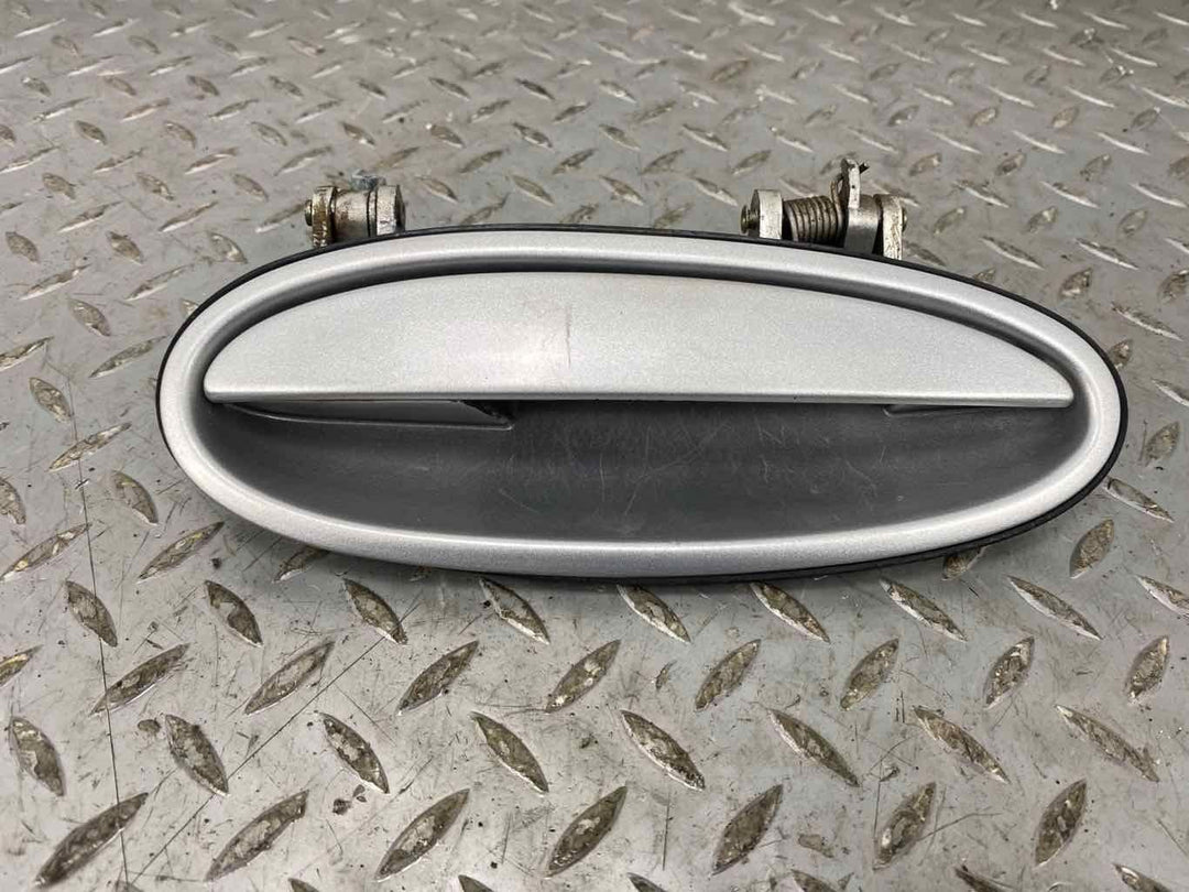 97-04 Chevy Corvette C5 Right RH Passenger Outside Door Handle (Quicksilver 12U)