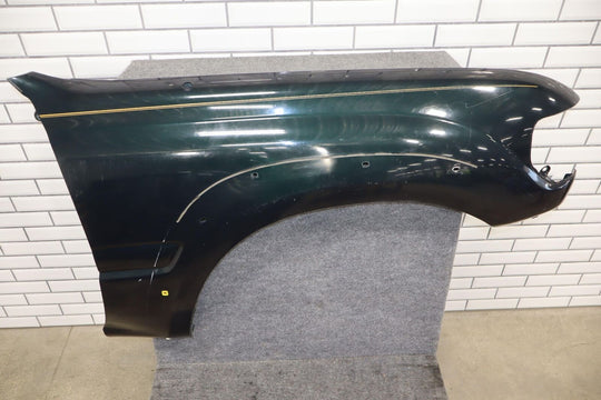 91-98 Toyota Land Cruiser 96-98 LX450 RH Right Pass Fender Emerald Pearl (6M1)