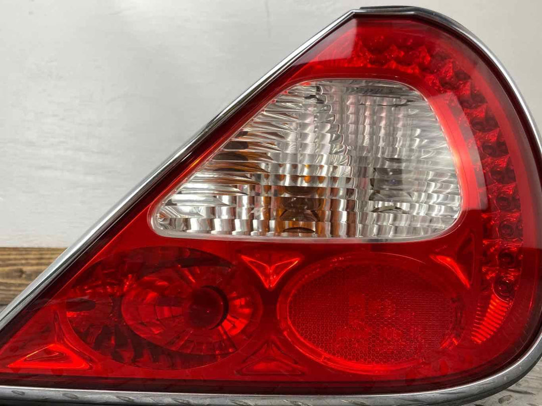 04-07 Jaguar XJR Passenger Right Rear Tail Light (Chrome Bezel) Unable To Test