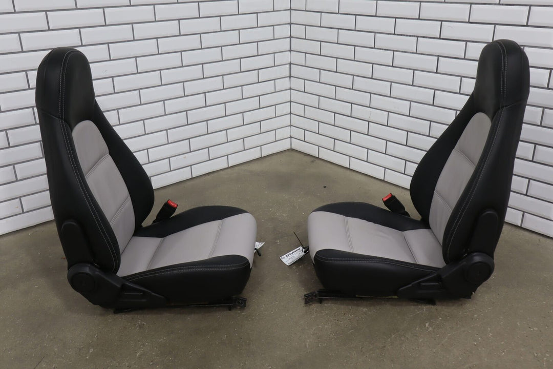 1999-2000 Mazda Miata NB Pair of Bucket Seats Manual Black/Silver *Recovered*