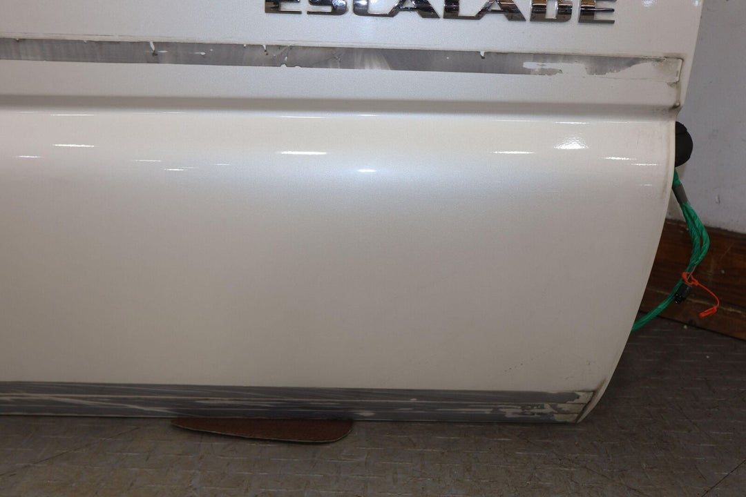 02-06 Cadillac Escalade Front Right RH Door W/Glass (White Diamond 98U) Short WB