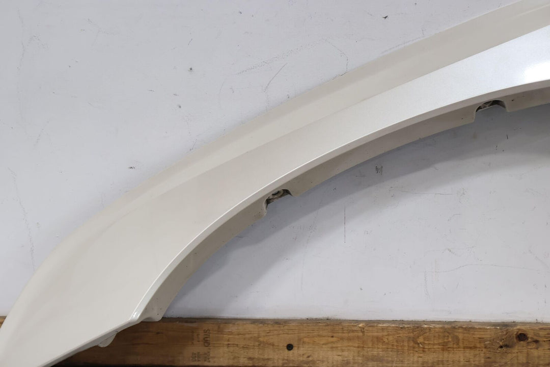 02-06 Cadillac Escalade Driver Left LH Front Fender Flare (White Diamond 98U)