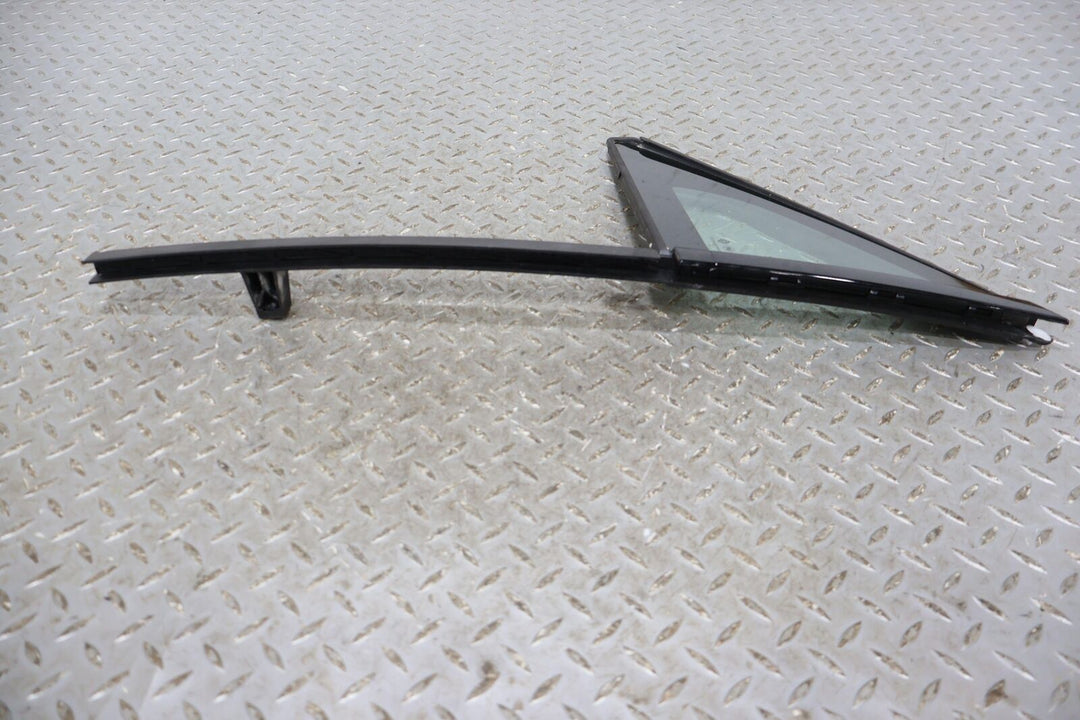 22-24 Rivian RS1 OEM Front Left LH Vent Glass Window W/ Frame (See Photos)