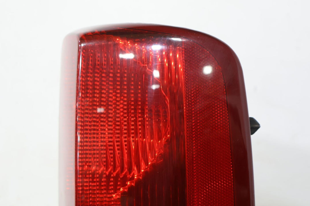 02-06 Cadillac Escalade Short WB Rear Right RH Tail Light Lamp (Tested) OEM