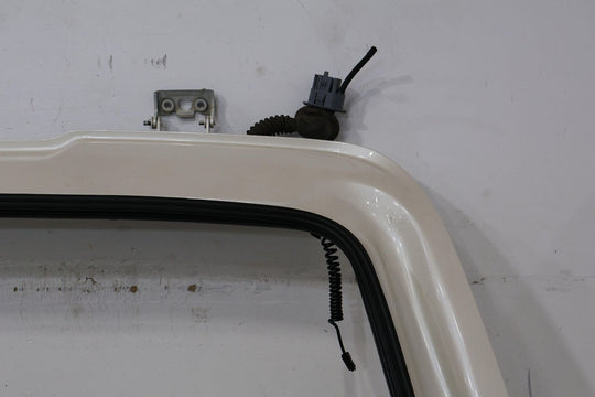 05-06 Cadillac Escalade Bare Rear Hatch Liftgate (White Diamond 98u) No Glass