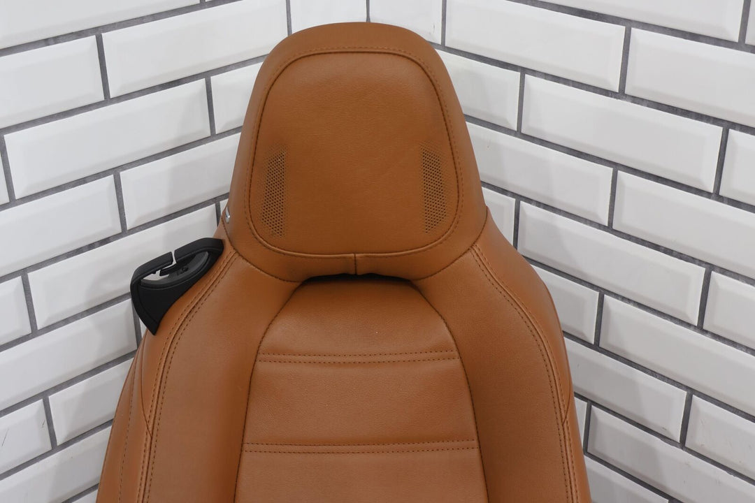 17-19 Fiat 124 Spider Lusso Front Right RH Manual Leather Seat (Saddle Leather)