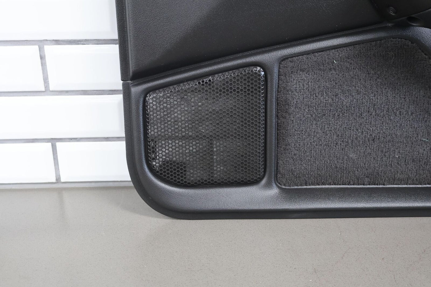 00-02 Chevy Camaro Convertible Pair LH&RH INterior Door Trim Panels (Black 19i)
