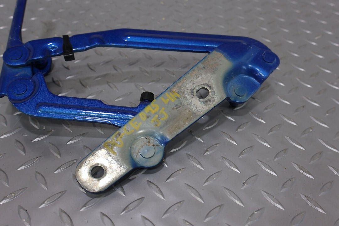 16-20 Chevy Camaro Coupe Pair LH&RH Deck Lid Hinges (Hyper Blue Metallic GD1)